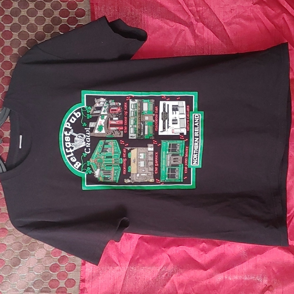 3/$40 Belfast Pub Crawl Northern Ireland T-shirt